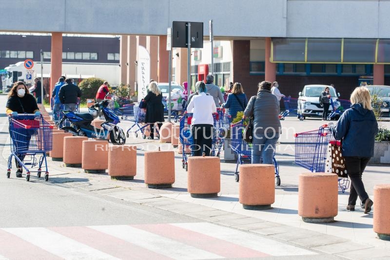 CODE SUPERMERCATO TOSANO
CODE NEI SUPERMERCATI IN VISTA DELLE FESTE DI PASQUA
EMERGENZA CORONAVIRUS COVID