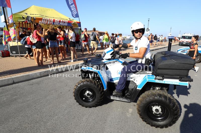 CONCERTO JOVA BEACH PARTY DI JOVANOTTI LORENZO CHERUBINI A LIDO DEGLI ESTENSI