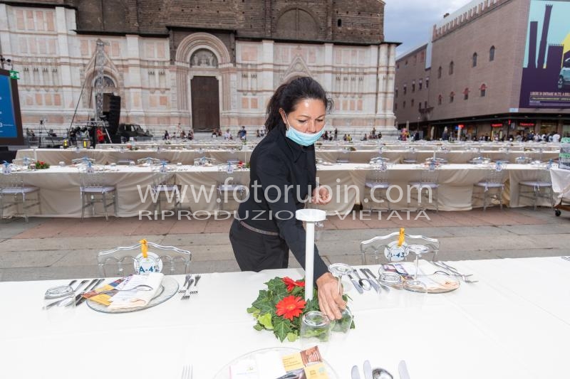 EVENTO RIPARTIRE DOPO IL COVID PIAZZA MAGGIORE BOLOGNA
BOLOGNA 02-09-2020
FOTO FILIPPO RUBIN