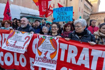 MANIFESTAZIONE CONTRO LICENZIAMENTO MORENA MORELLI