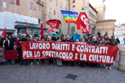 MANIFESTAZIONE CONTRO LICENZIAMENTO MORENA MORELLI