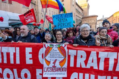 MANIFESTAZIONE CONTRO LICENZIAMENTO MORENA MORELLI